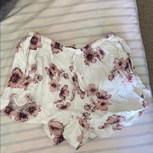 Brandy Melville pink and white shorts